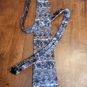 Mallory and Church ~ Heart/Floral Striped Necktie ~ Excellent Condition